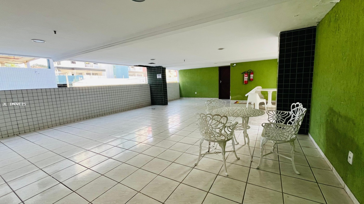 Apartamento à venda com 3 quartos, 96m² - Foto 4