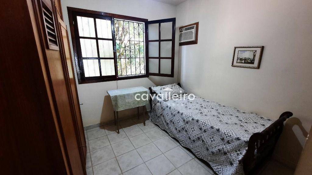 Casa à venda com 3 quartos, 210m² - Foto 12