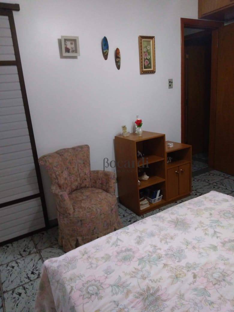 Apartamento à venda com 2 quartos, 70m² - Foto 14