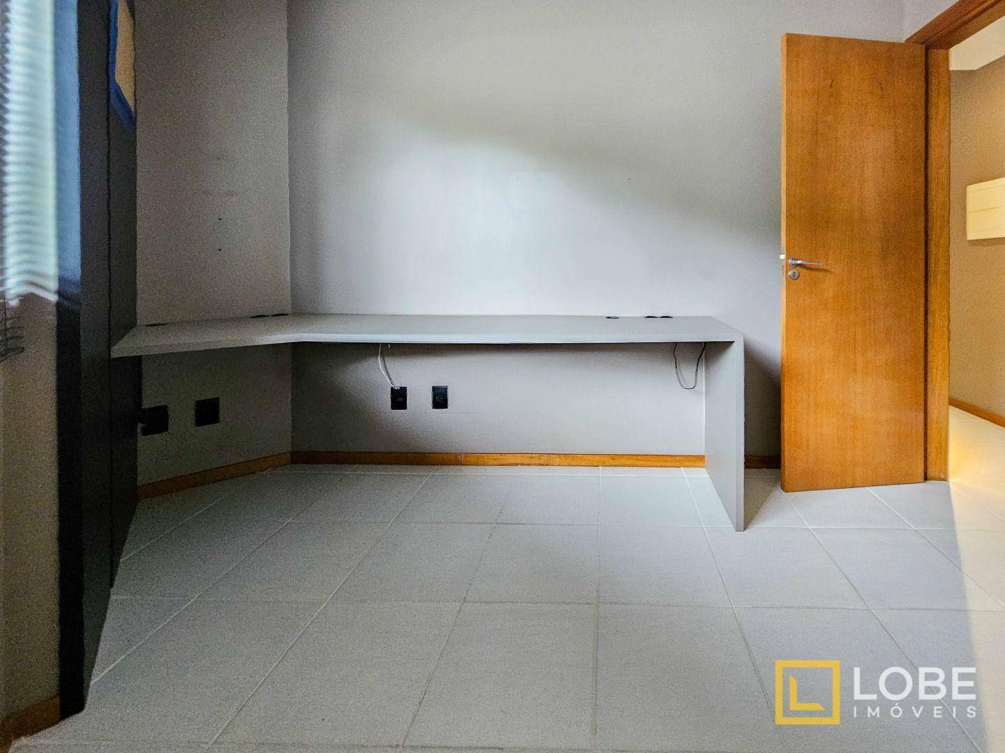 Apartamento à venda com 2 quartos, 62m² - Foto 12