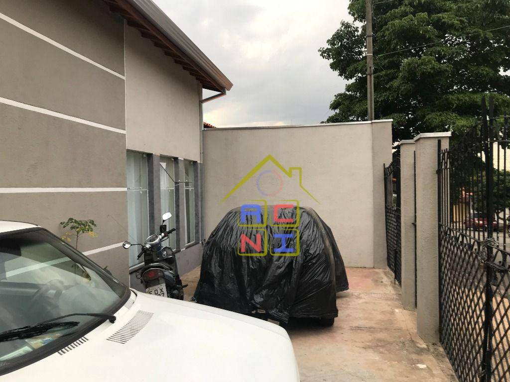 Casa à venda com 4 quartos, 180m² - Foto 3