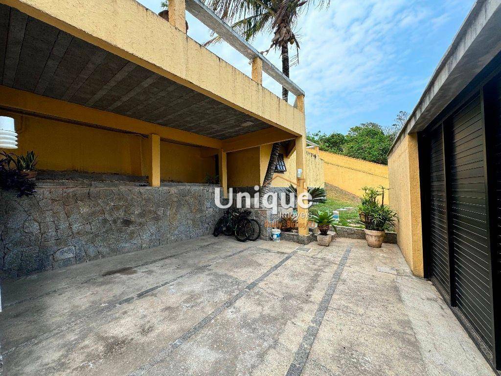 Casa à venda com 6 quartos, 300m² - Foto 38