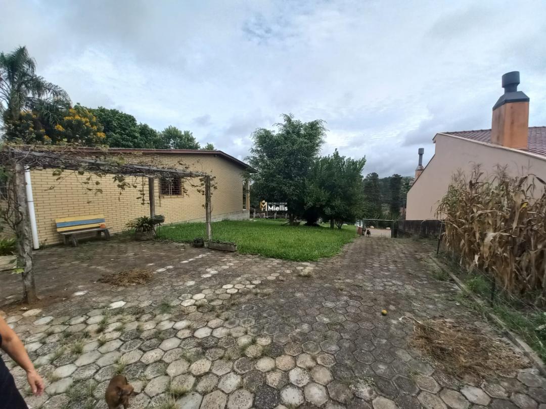 Casa à venda com 3 quartos, 200m² - Foto 3