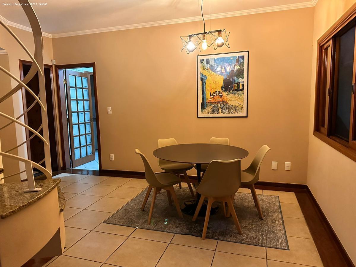 Sobrado à venda com 4 quartos, 250m² - Foto 2