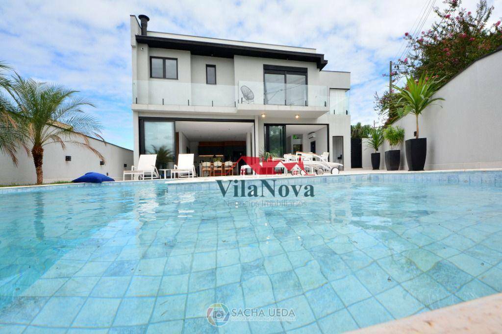 Casa de Condomínio à venda com 4 quartos, 447m² - Foto 1
