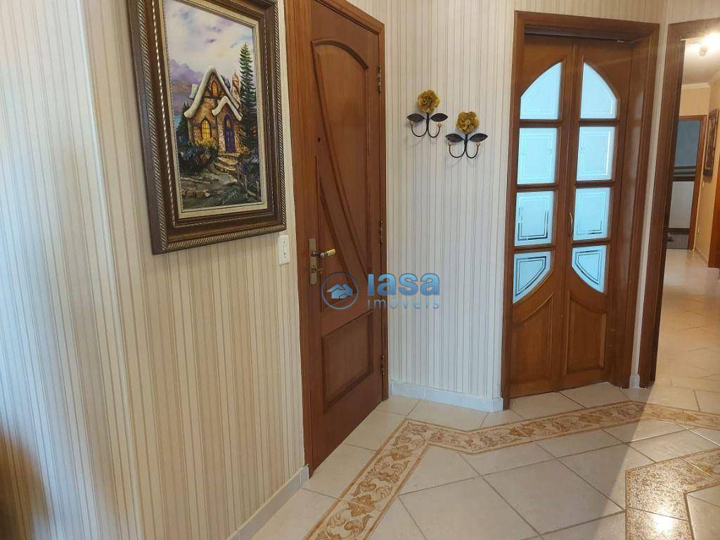 Apartamento à venda com 4 quartos, 160m² - Foto 5