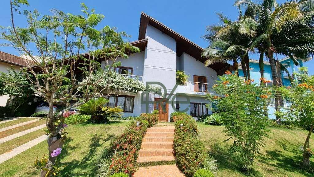 Casa de Condomínio à venda com 4 quartos, 380m² - Foto 1