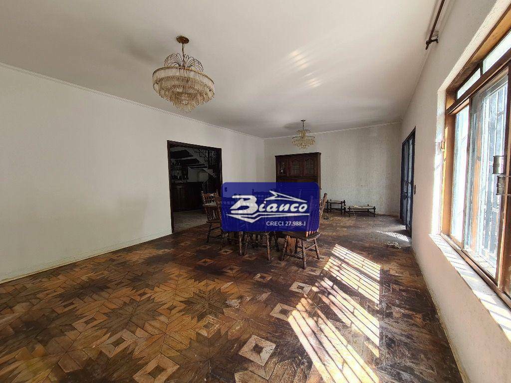 Sobrado à venda com 3 quartos, 800m² - Foto 21