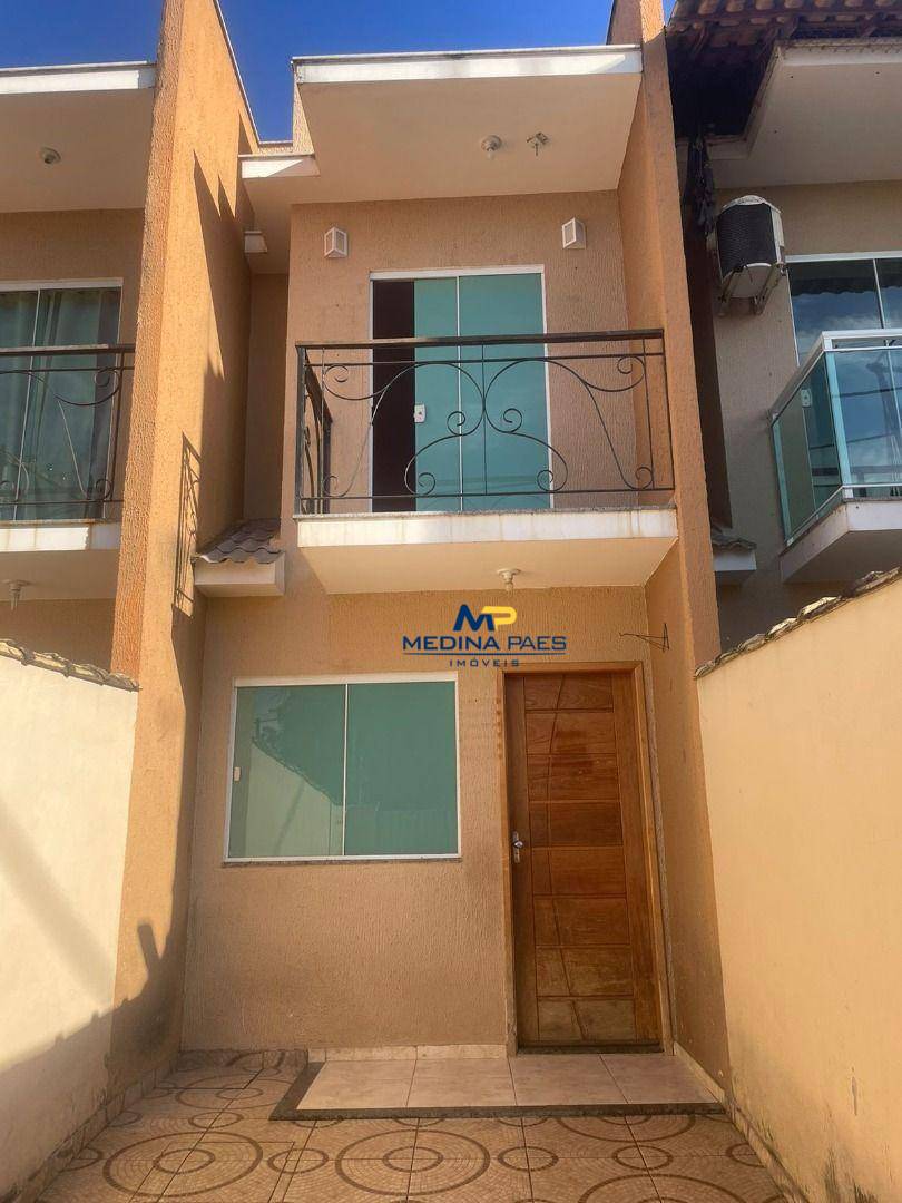 Casa à venda com 2 quartos, 75m² - Foto 1