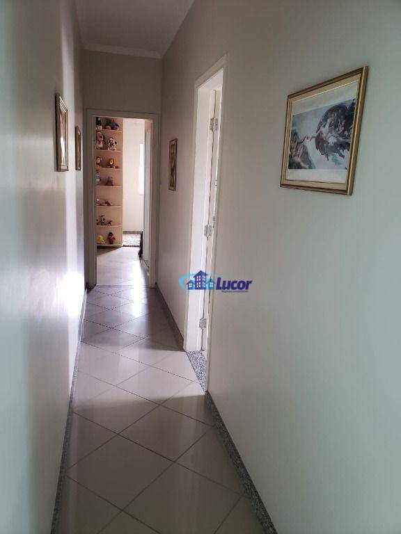 Sobrado à venda com 3 quartos, 210m² - Foto 19