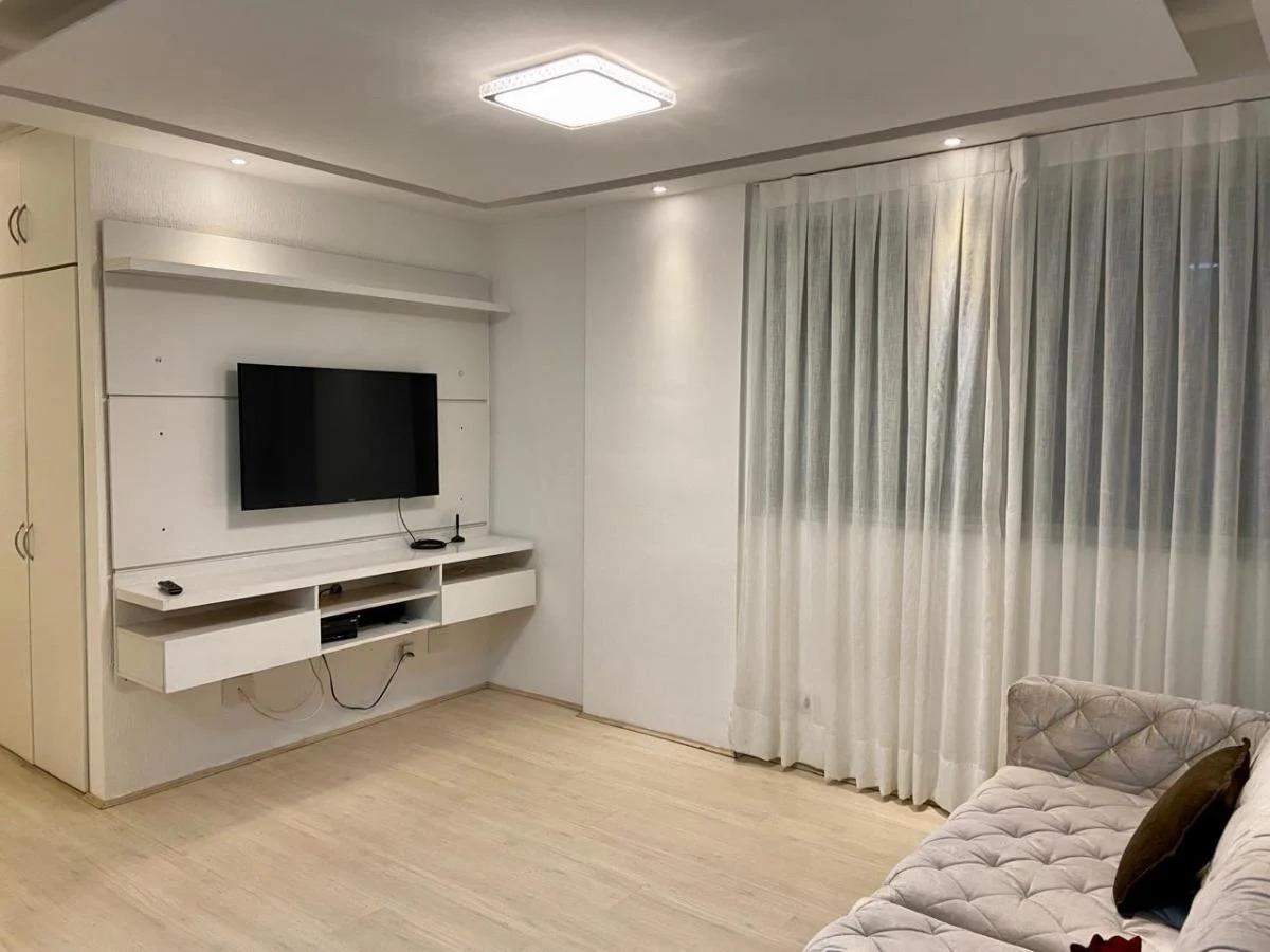 Apartamento à venda com 3 quartos, 70m² - Foto 1