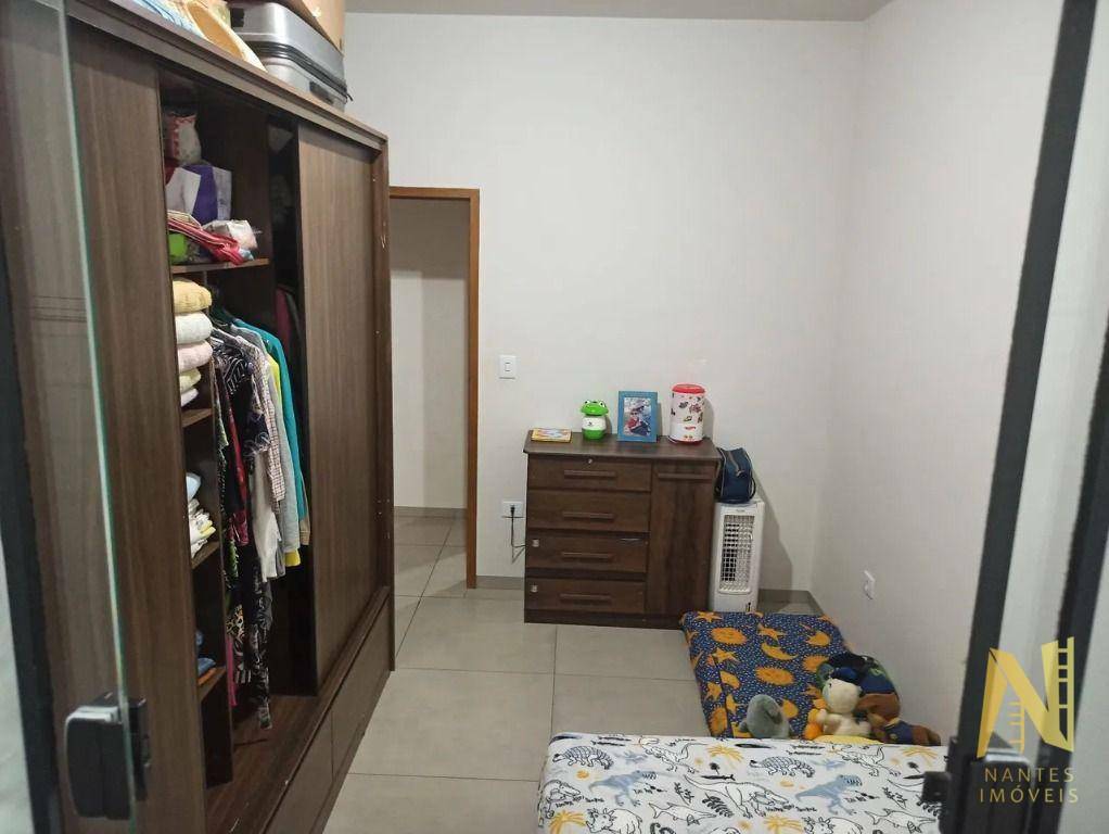 Casa à venda com 3 quartos, 155m² - Foto 8