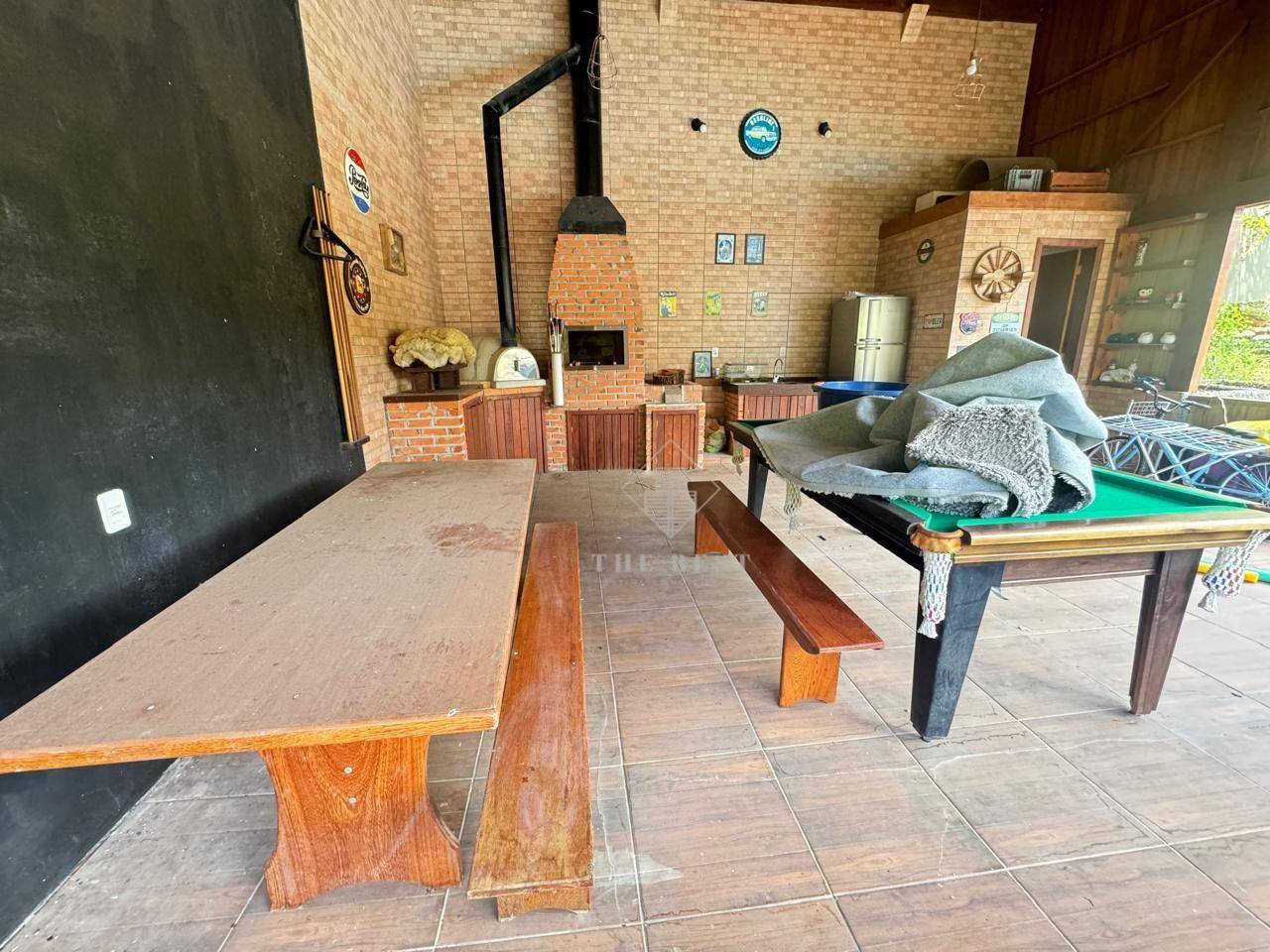 Casa à venda com 4 quartos, 250m² - Foto 26