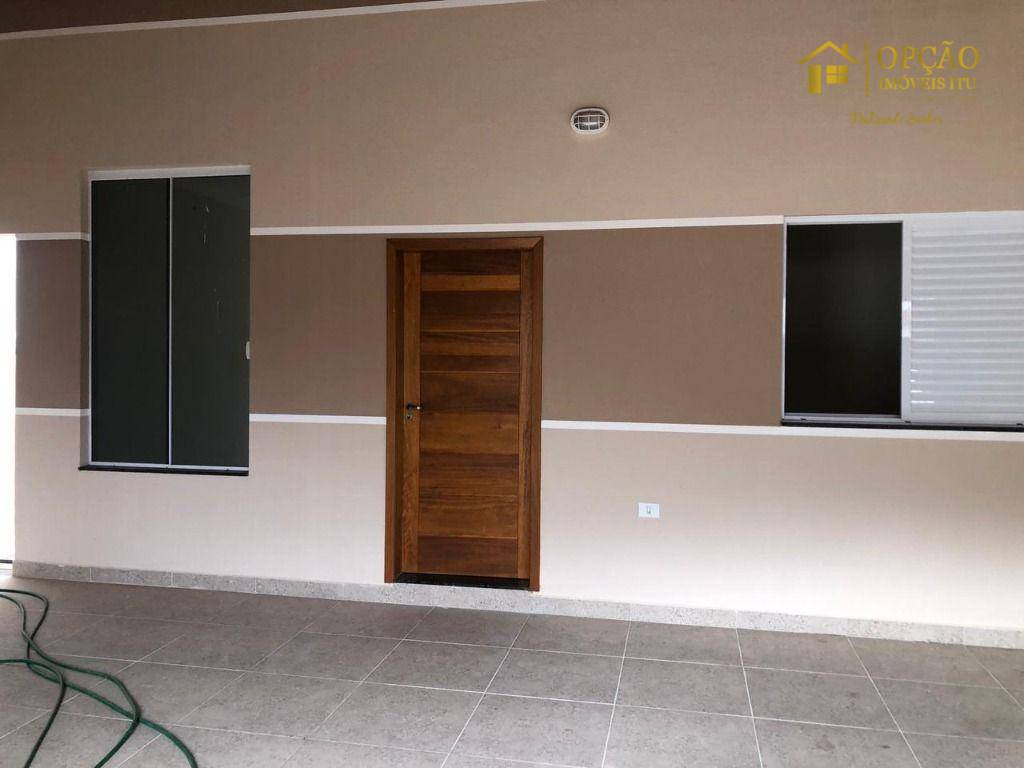 Casa à venda com 3 quartos, 110m² - Foto 3