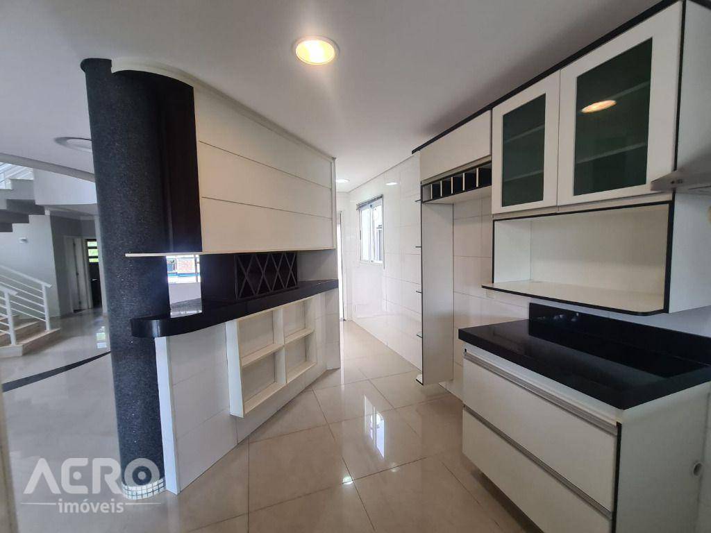 Casa de Condomínio à venda com 3 quartos, 290m² - Foto 26
