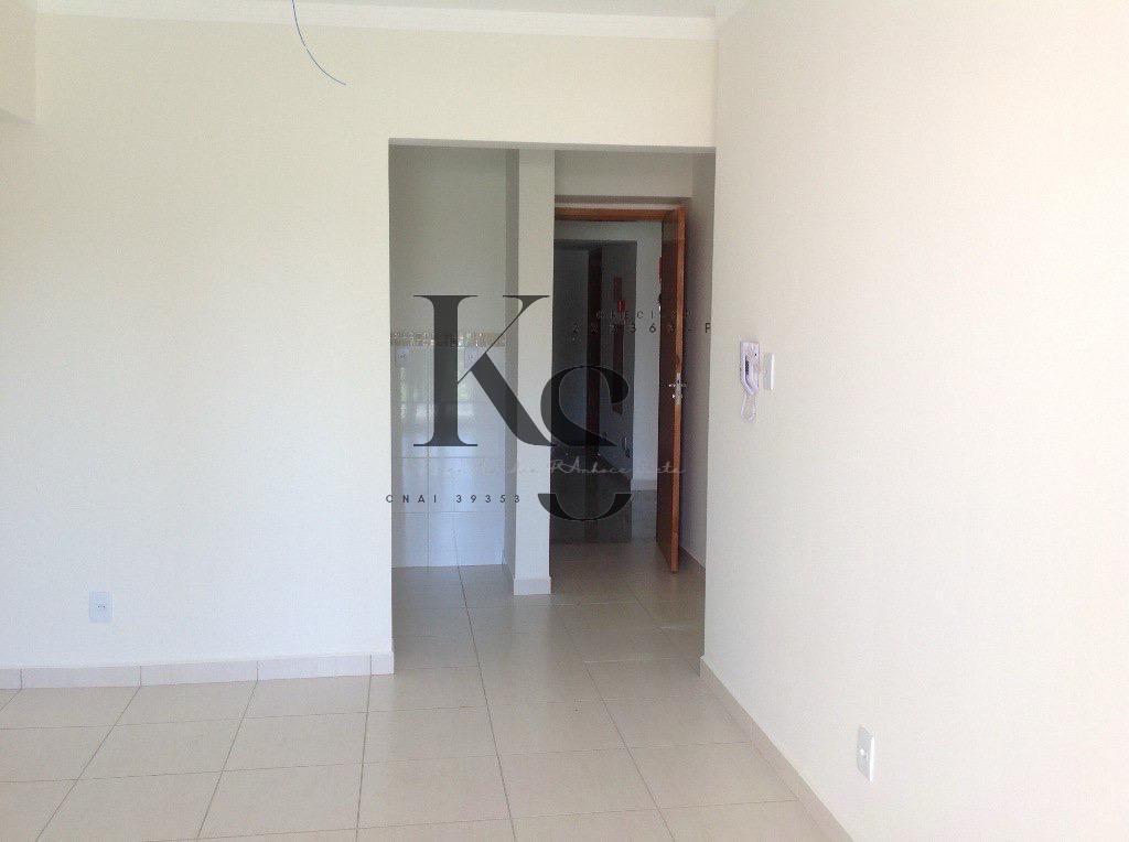 Apartamento à venda com 2 quartos, 64m² - Foto 4