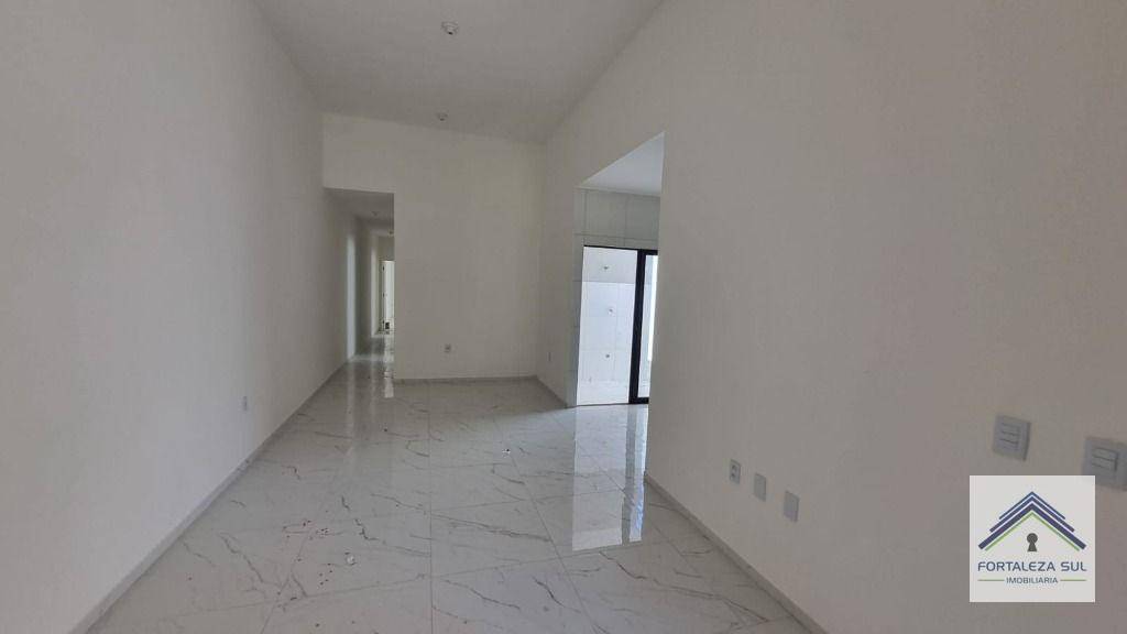 Casa à venda com 3 quartos, 116m² - Foto 16