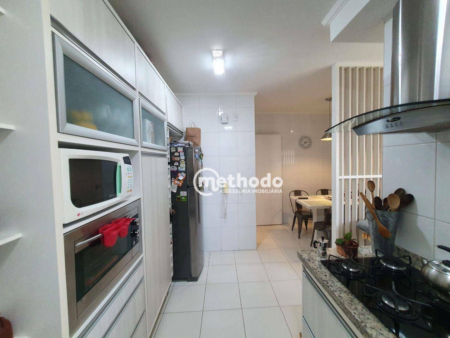 Apartamento à venda com 3 quartos, 137m² - Foto 32