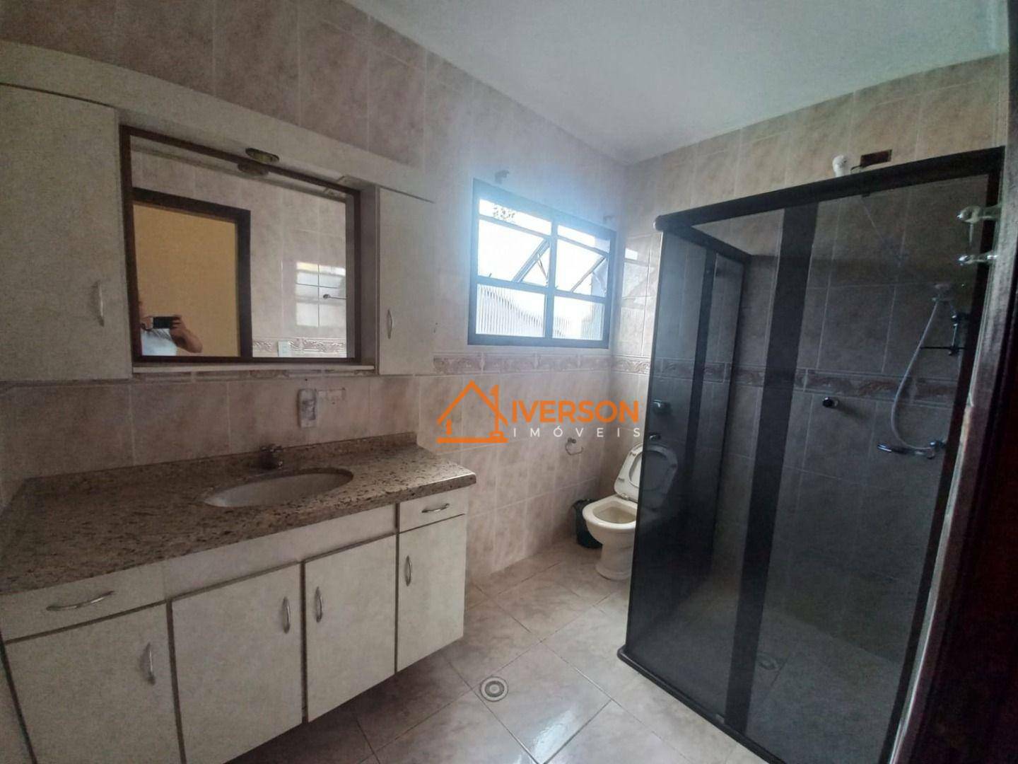 Sobrado à venda com 5 quartos, 300m² - Foto 14