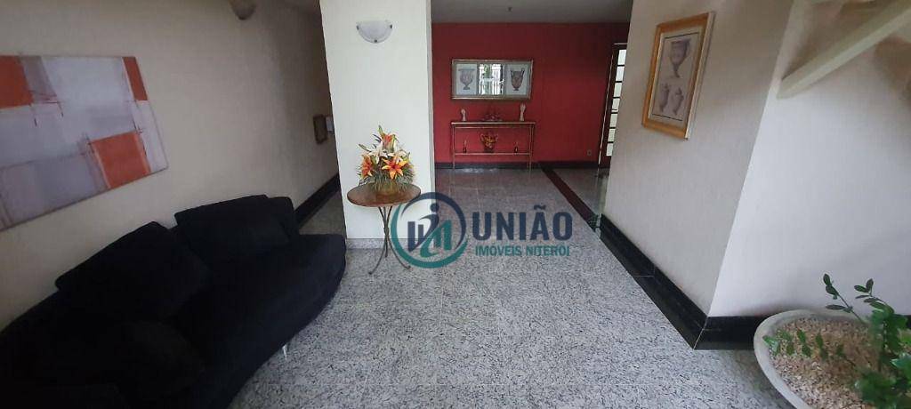 Apartamento à venda com 3 quartos, 110m² - Foto 17