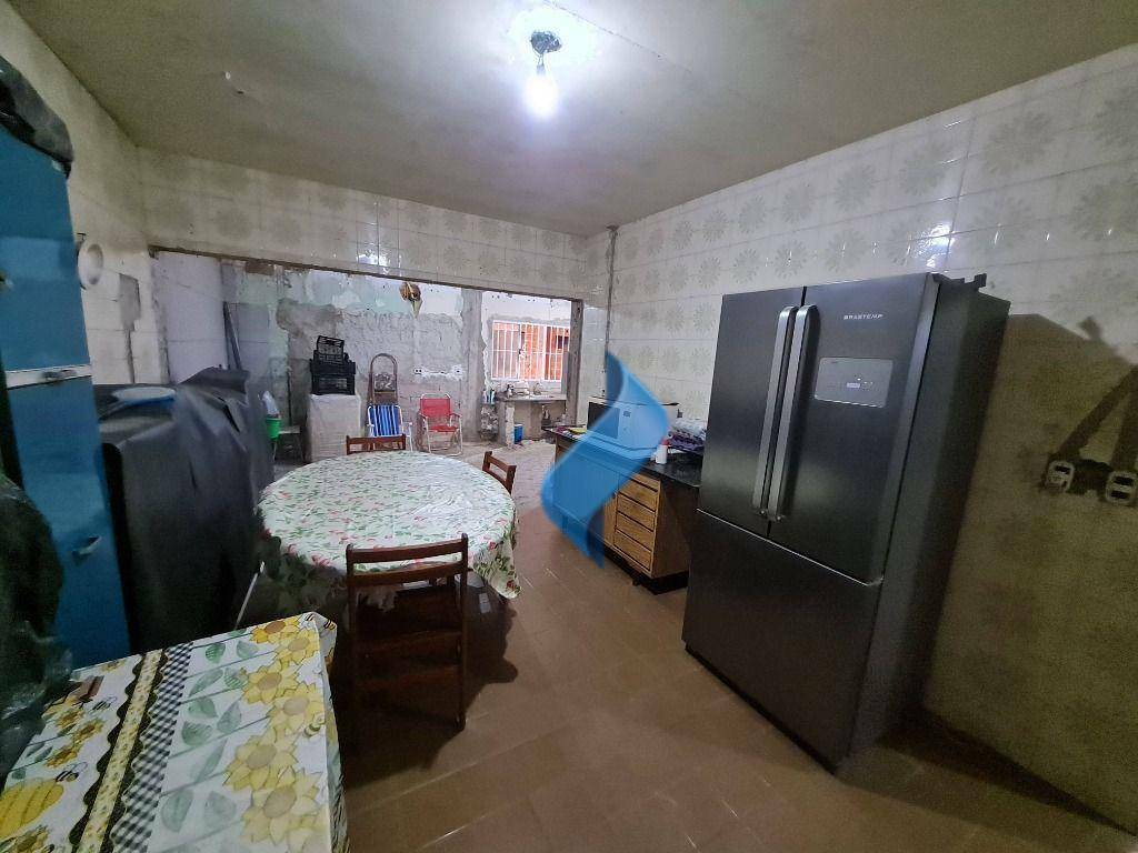 Casa à venda com 4 quartos, 250m² - Foto 23