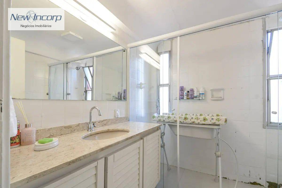 Apartamento à venda com 3 quartos, 122m² - Foto 13