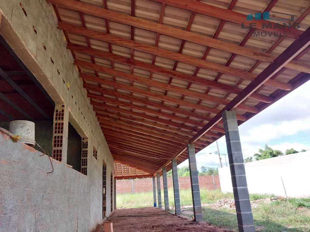 Chácara à venda com 4 quartos, 550m² - Foto 1