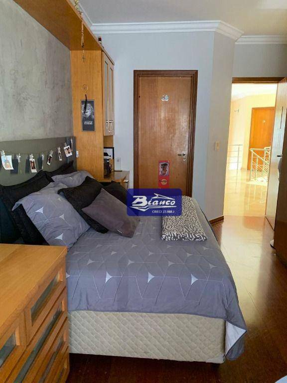 Sobrado à venda com 3 quartos, 330m² - Foto 32