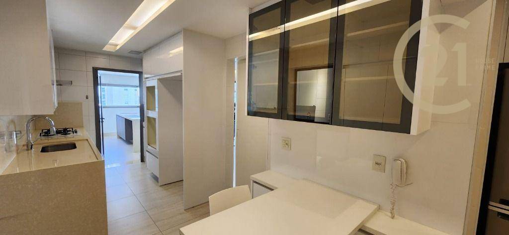 Apartamento à venda com 3 quartos, 173m² - Foto 7