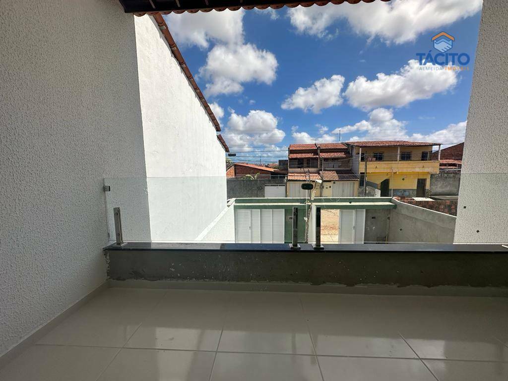 Casa à venda com 3 quartos, 108m² - Foto 3