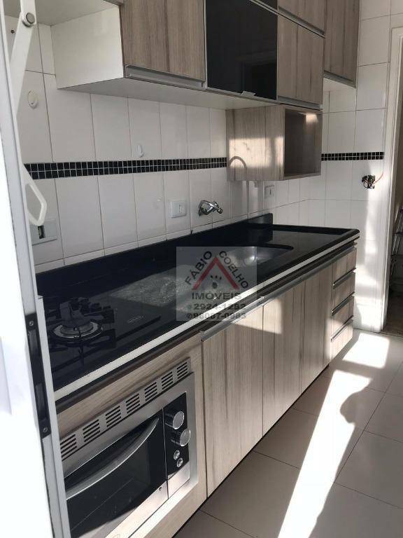 Apartamento à venda com 2 quartos, 67m² - Foto 3