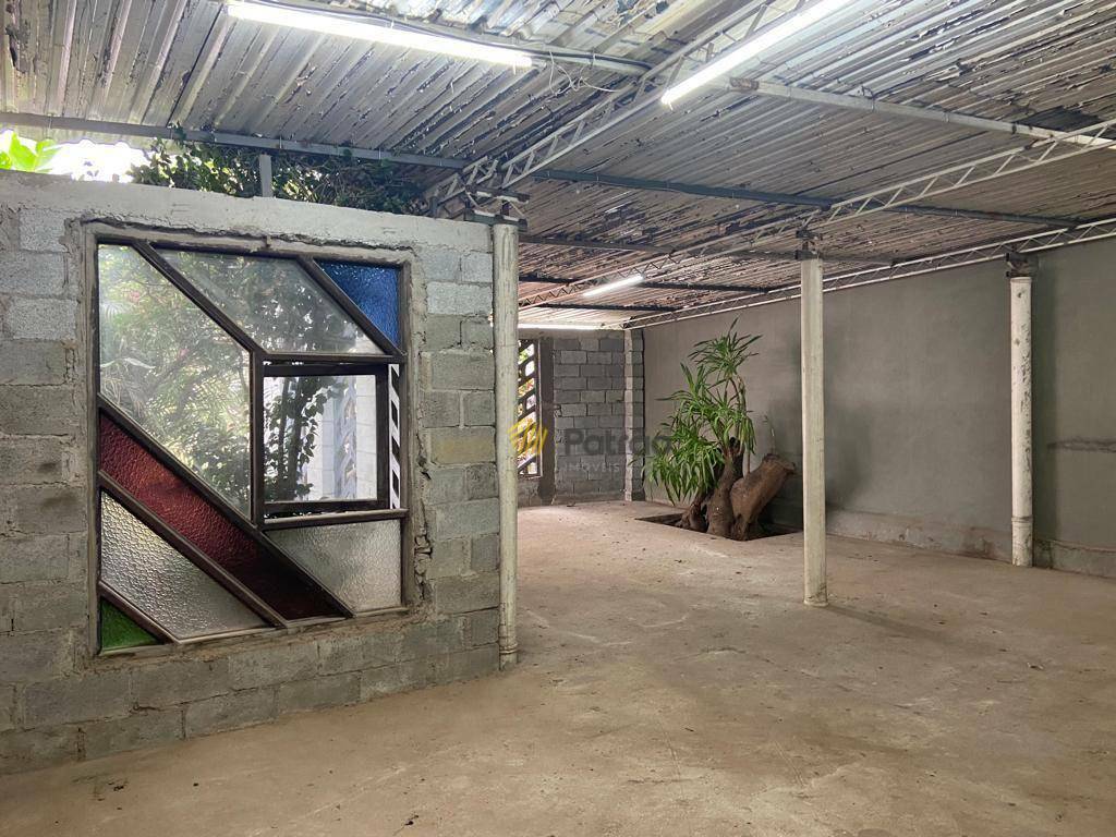 Sobrado à venda e aluguel com 4 quartos, 300m² - Foto 30