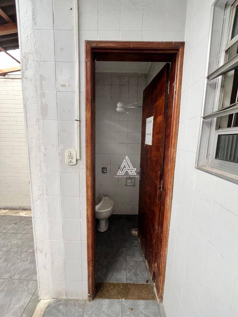 Sobrado à venda e aluguel com 3 quartos, 202m² - Foto 33