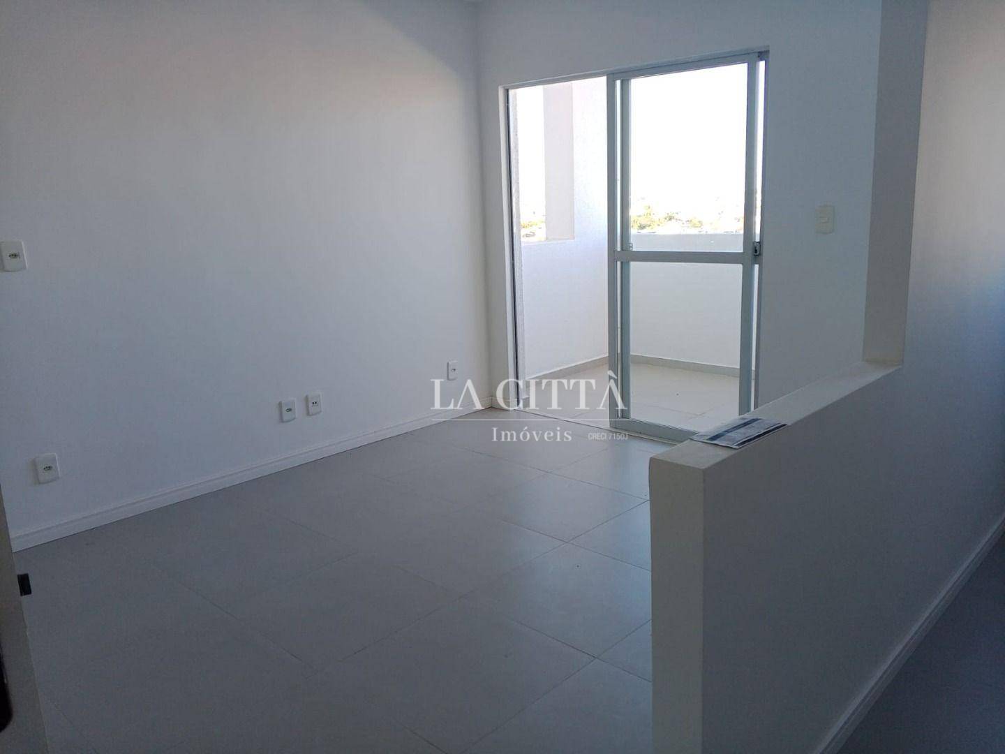 Apartamento à venda com 2 quartos, 56m² - Foto 3