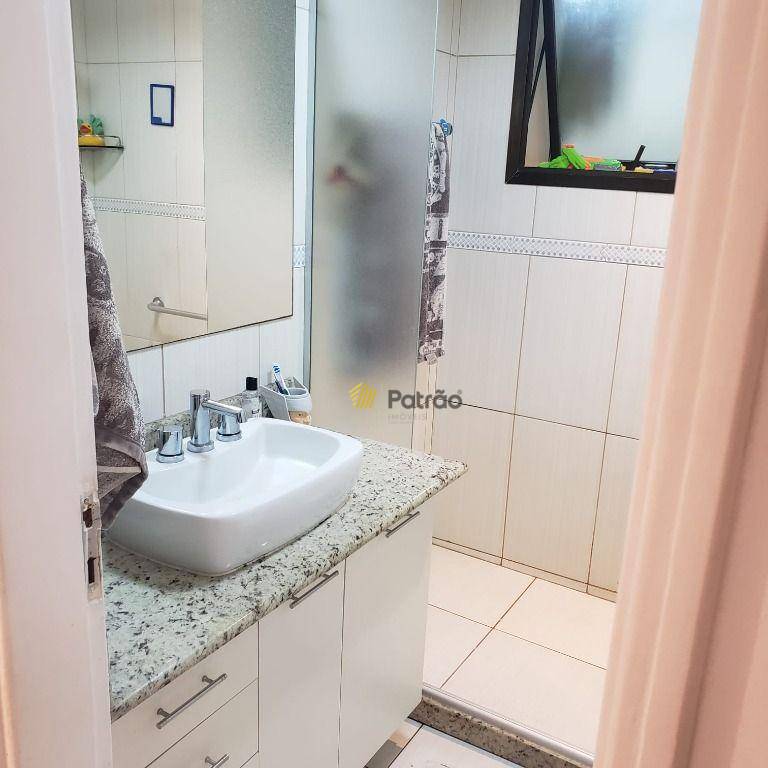 Apartamento à venda com 3 quartos, 105m² - Foto 10