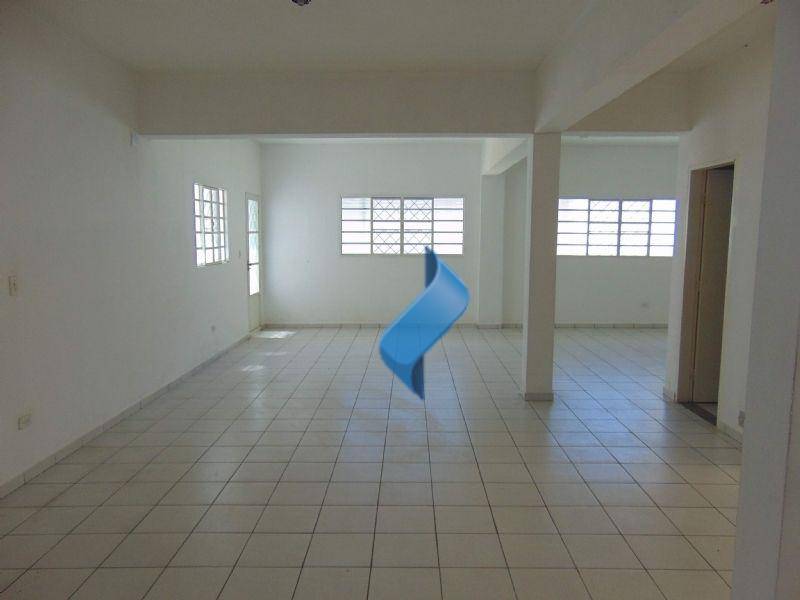 Casa à venda com 3 quartos, 240m² - Foto 17