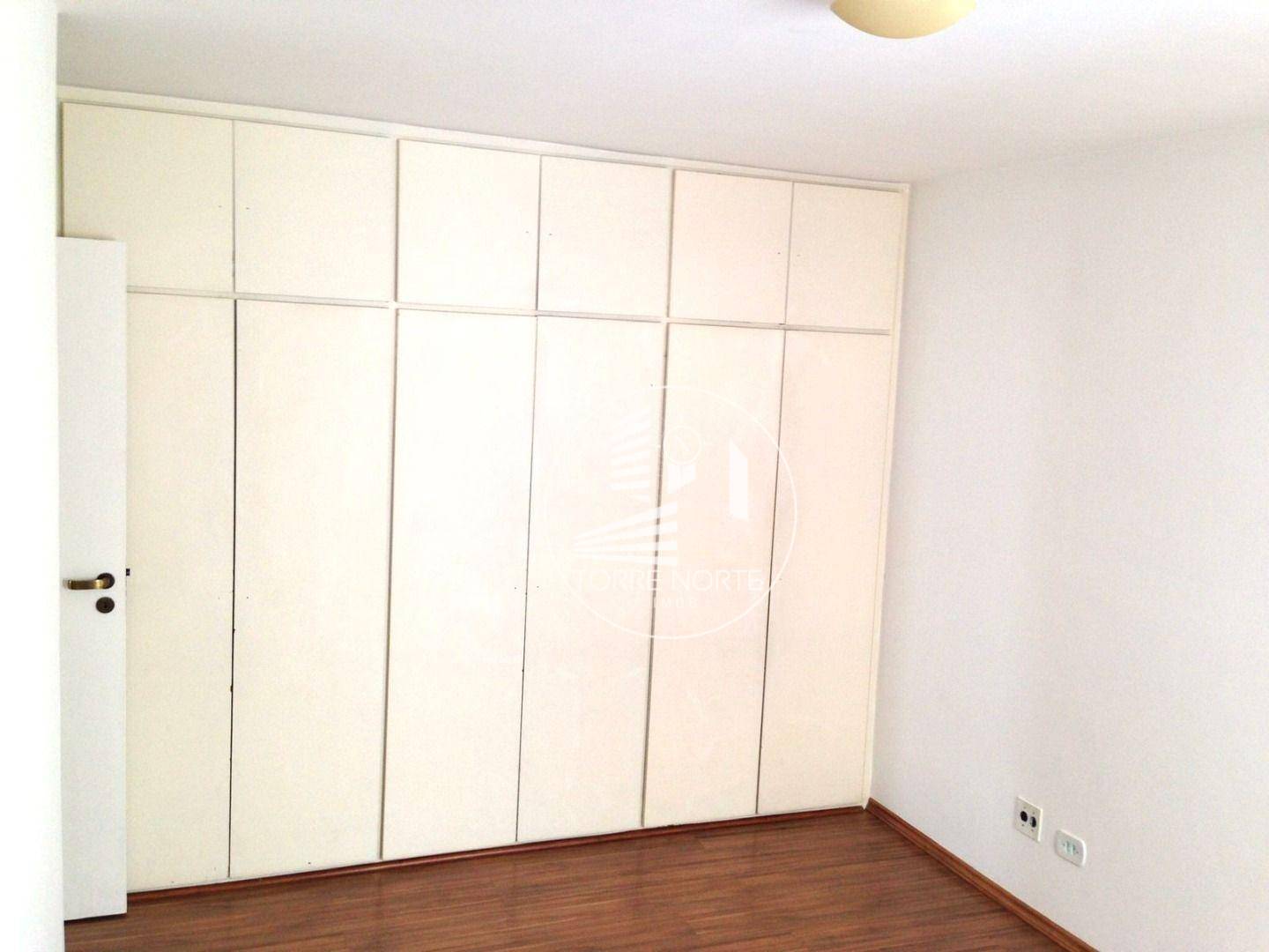 Apartamento à venda com 4 quartos, 153m² - Foto 10