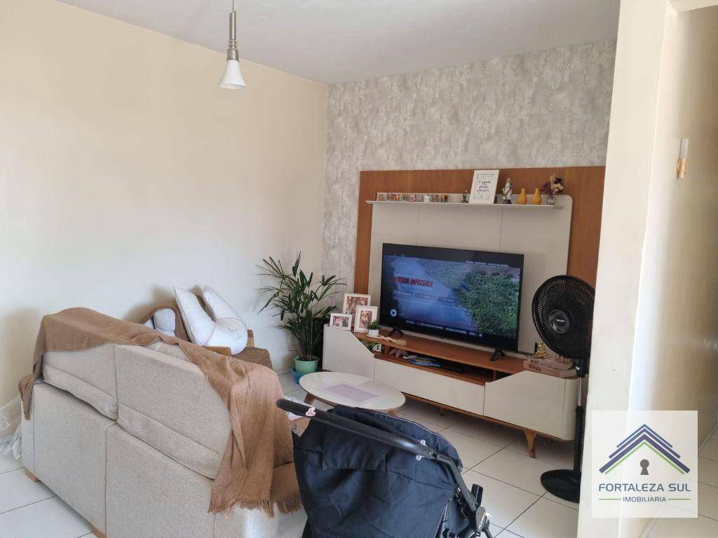 Apartamento à venda com 3 quartos, 107m² - Foto 7