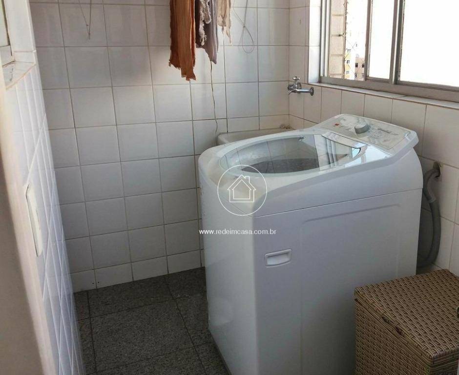 Apartamento à venda com 3 quartos, 106m² - Foto 13