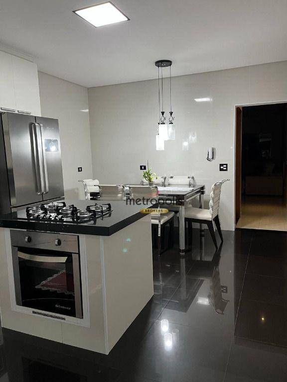 Sobrado à venda com 3 quartos, 210m² - Foto 9