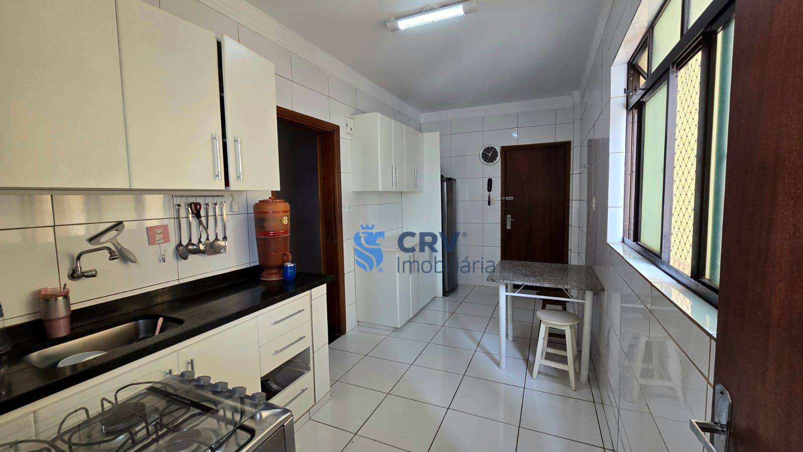 Apartamento à venda com 3 quartos, 120m² - Foto 9