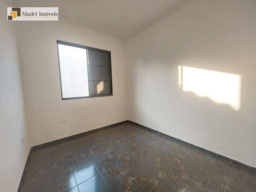 Casa para alugar com 1 quarto, 40m² - Foto 5