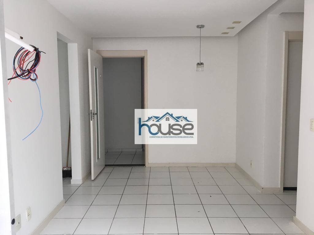 Apartamento para alugar com 2 quartos, 70m² - Foto 3