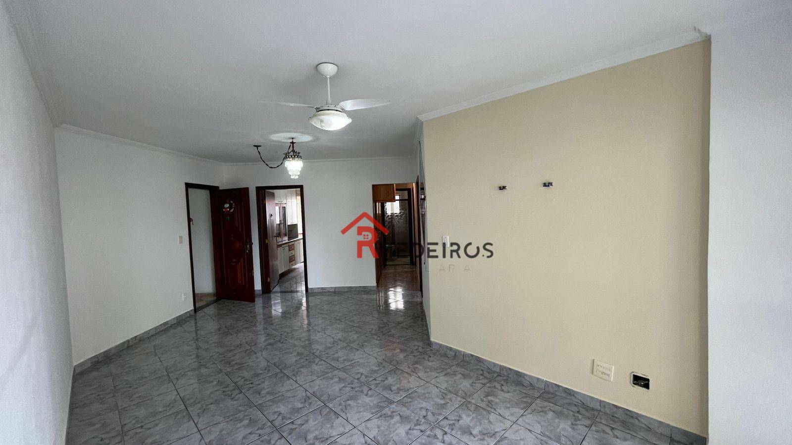 Apartamento para alugar com 2 quartos, 83m² - Foto 4