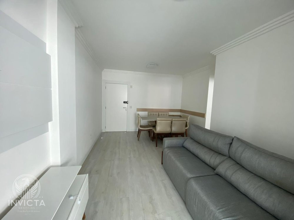 Apartamento à venda com 2 quartos, 72m² - Foto 5