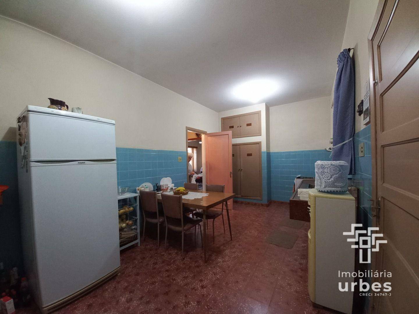 Casa à venda com 3 quartos, 232m² - Foto 15