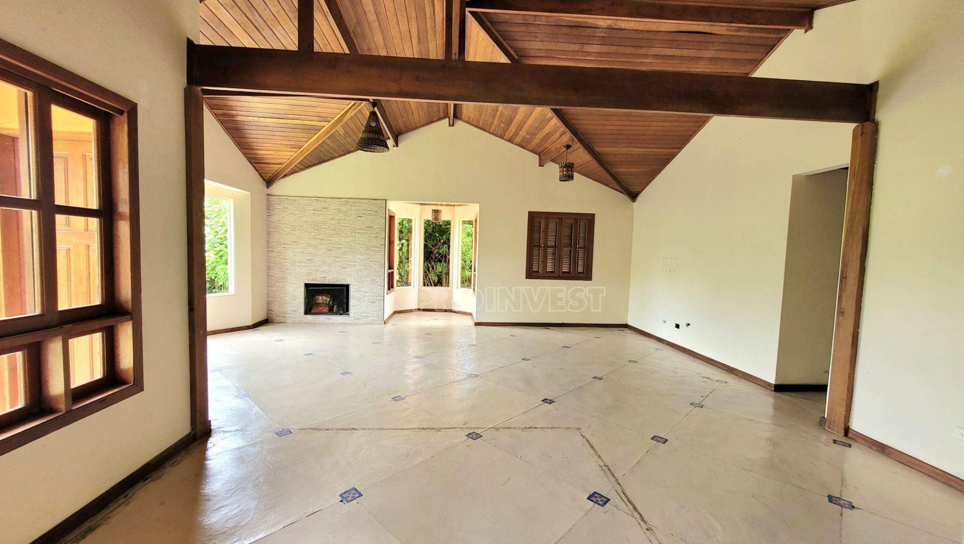 Casa de Condomínio à venda com 2 quartos, 300m² - Foto 1