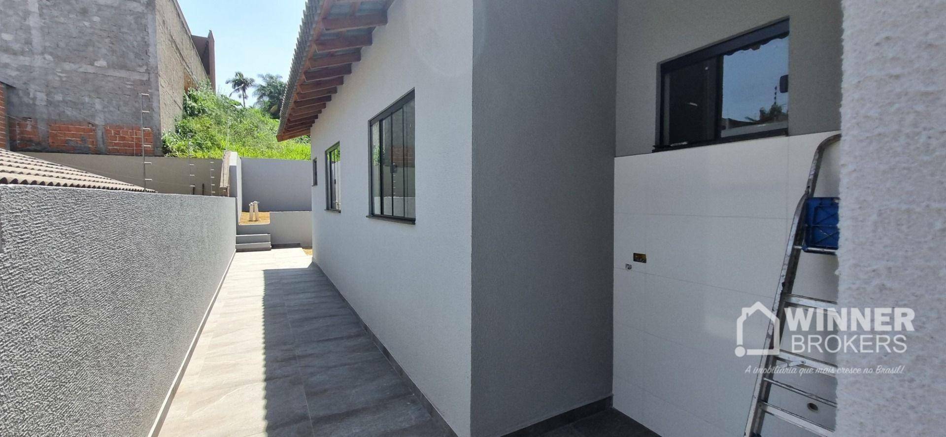 Casa à venda com 2 quartos, 68m² - Foto 2