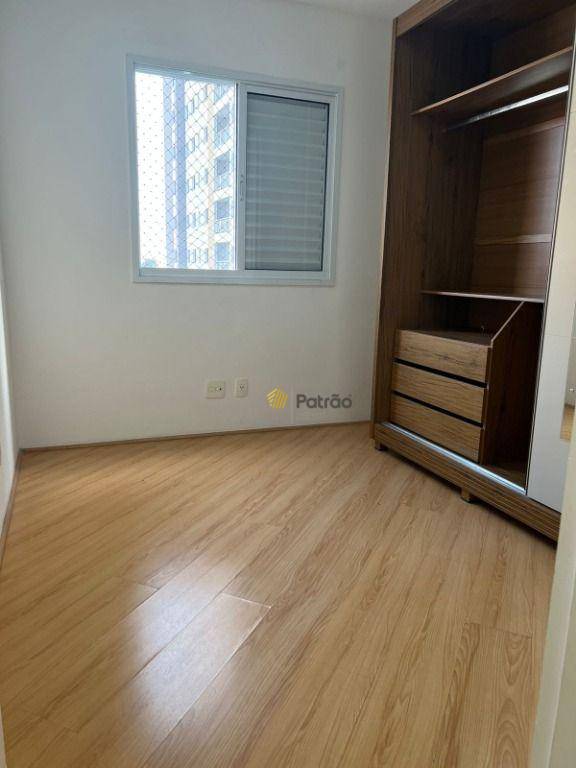 Apartamento à venda com 3 quartos, 97m² - Foto 4