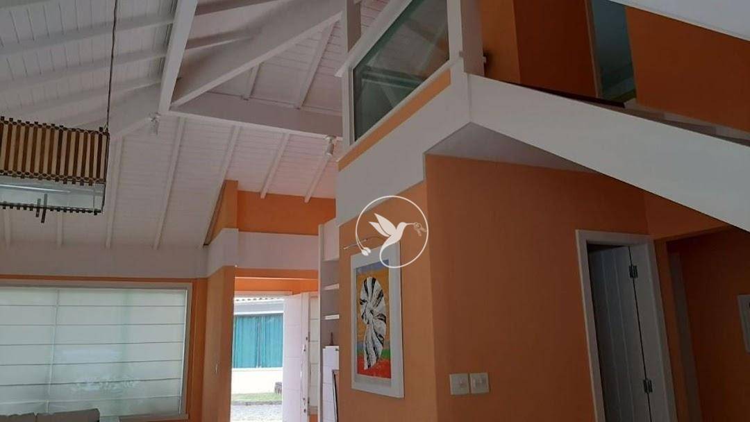 Casa de Condomínio à venda com 5 quartos, 230m² - Foto 4